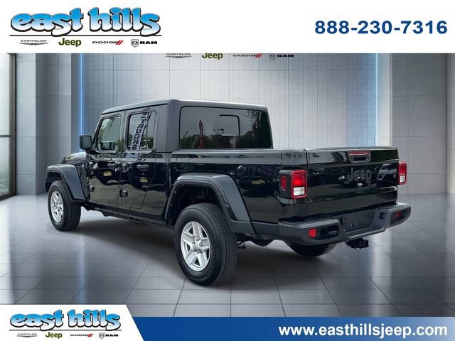 Certified 2022 Jeep Gladiator Sport AWD/4WD image 5