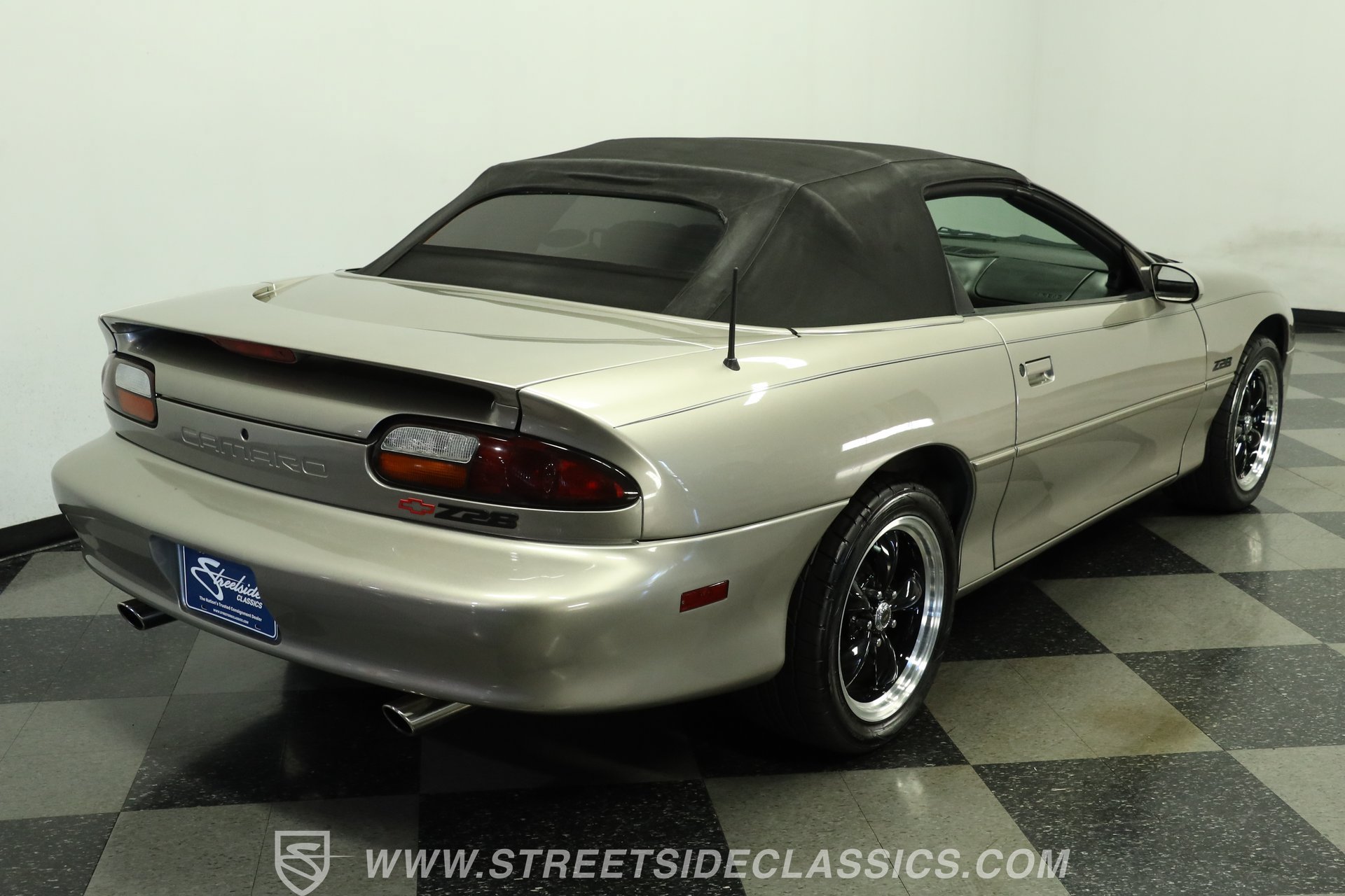 Used 1999 Chevrolet Camaro Z28 RWD image 11