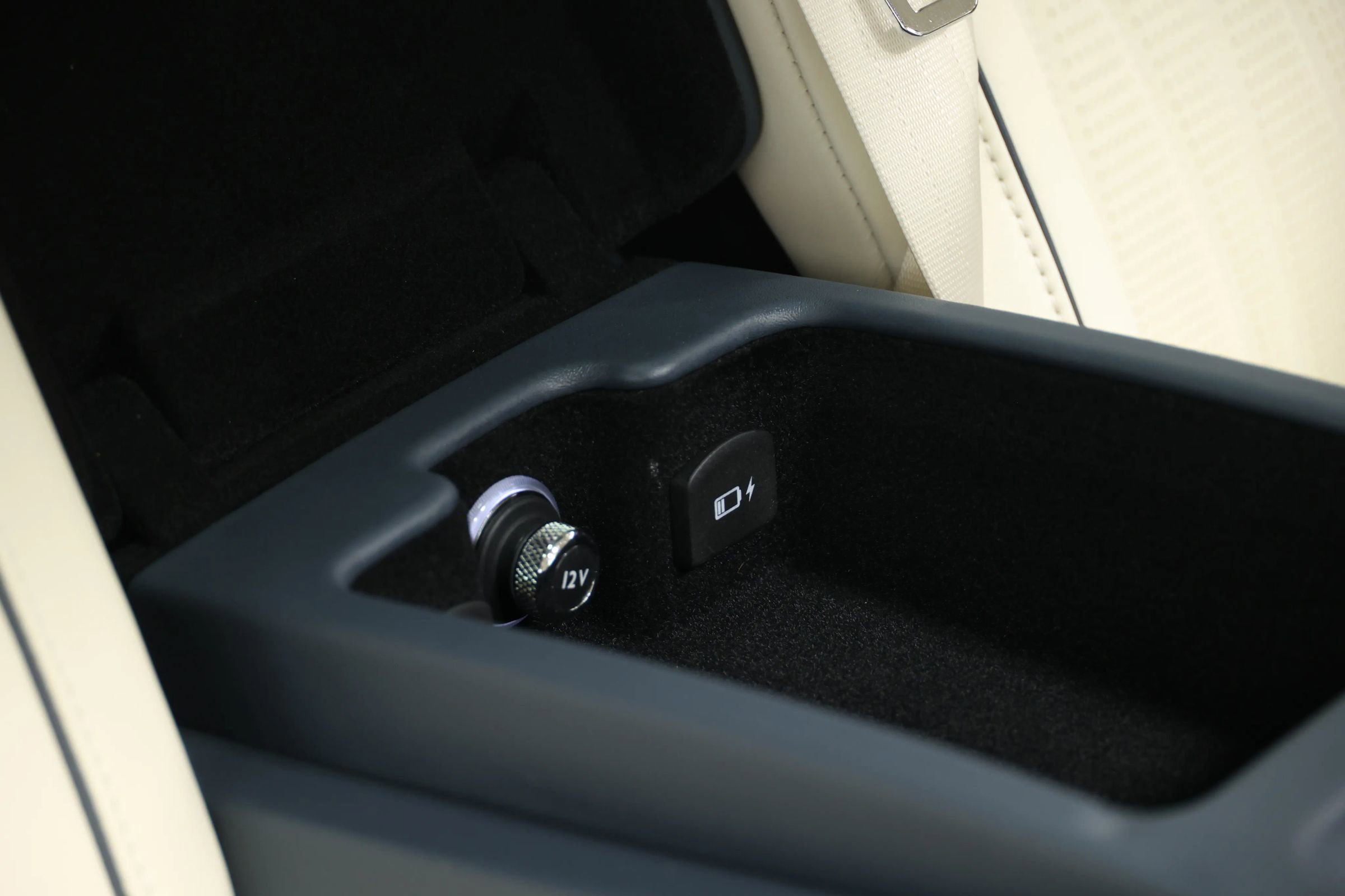 Used 2020 Bentley Flying Spur W12 w/ First Edition Specification image 91