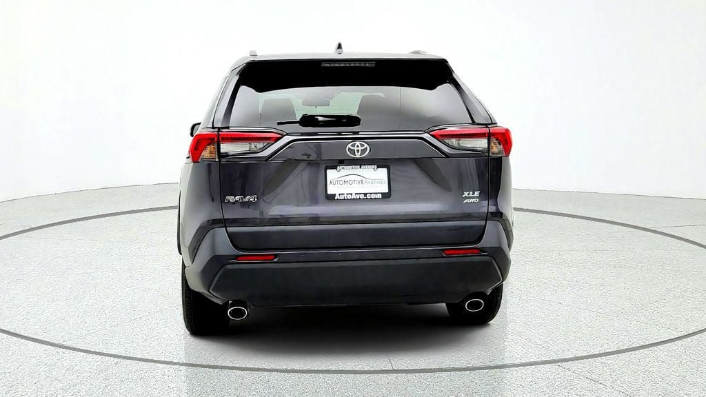 Used 2022 Toyota RAV4 XLE w/ Convenience Package AWD/4WD image 6