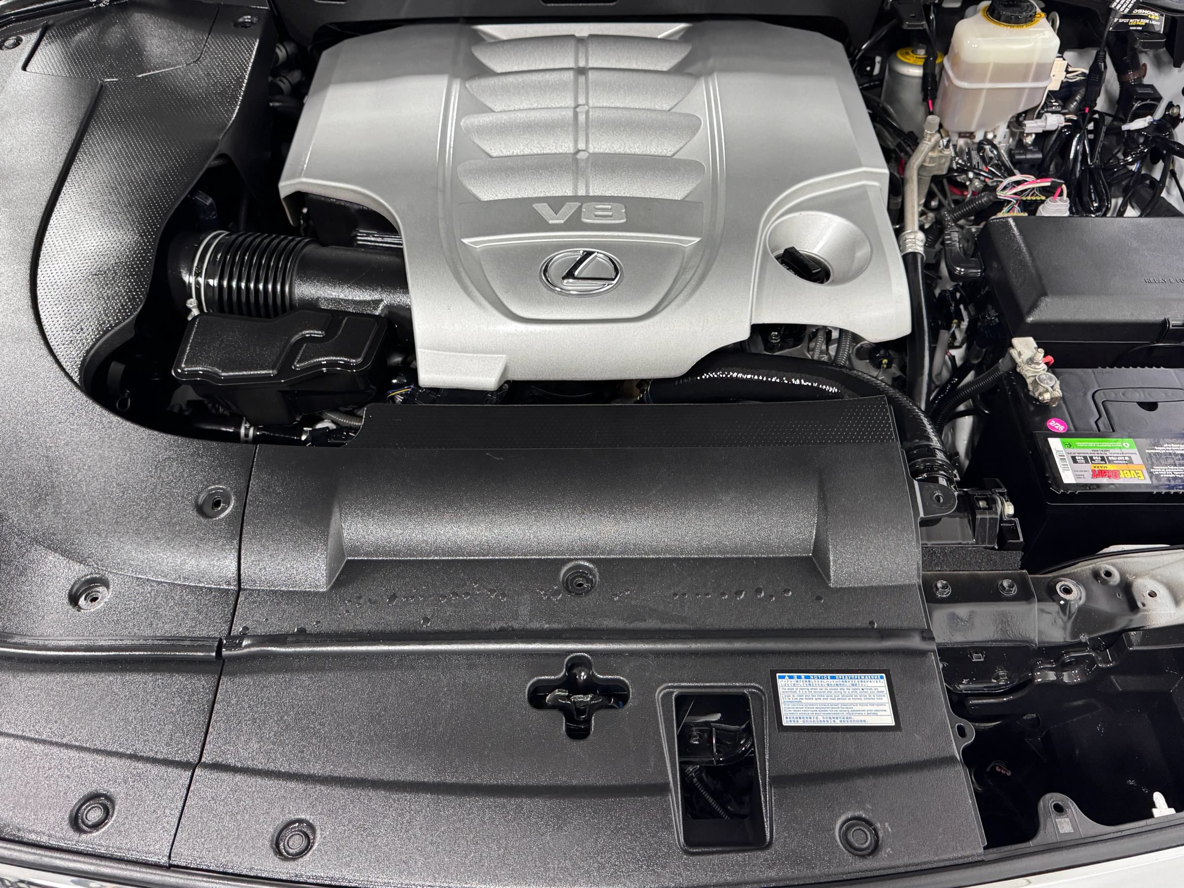 Used 2015 Lexus LX 570 4WD image 22
