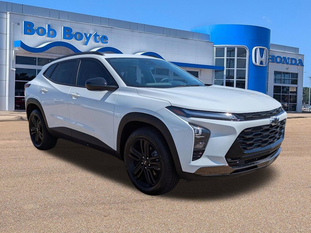 Used 2026 Chevrolet Trax ACTIV w/ Sunroof Package image 7