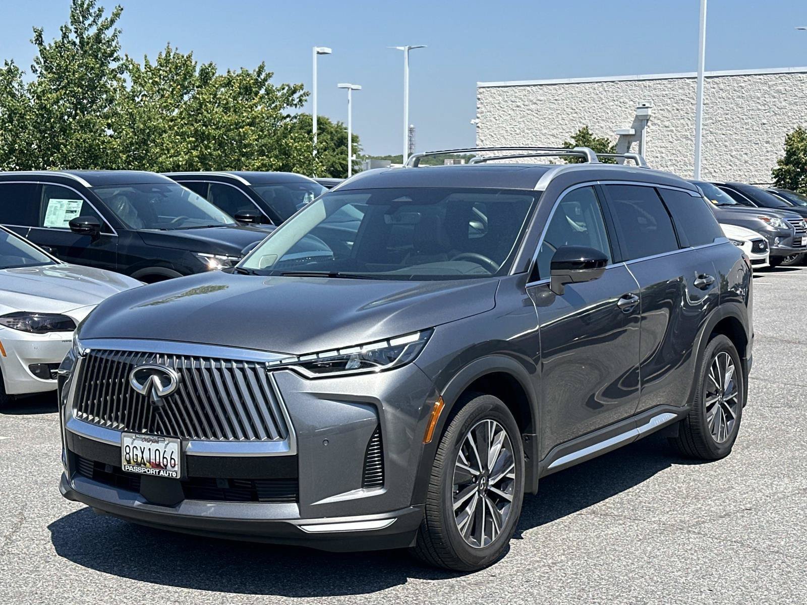 Used 2026 INFINITI QX60 Luxe w/ Cargo Package AWD/4WD image 1