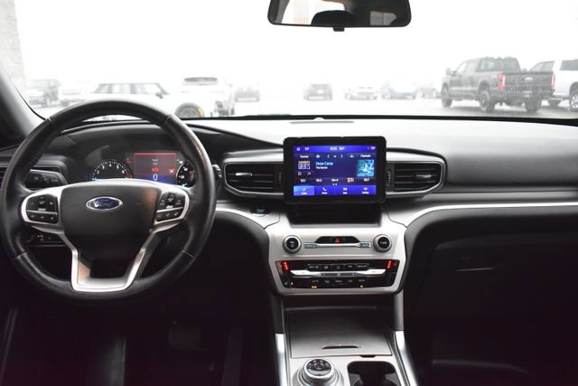 Used 2022 Ford Explorer XLT w/ Equipment Group 202A image 35