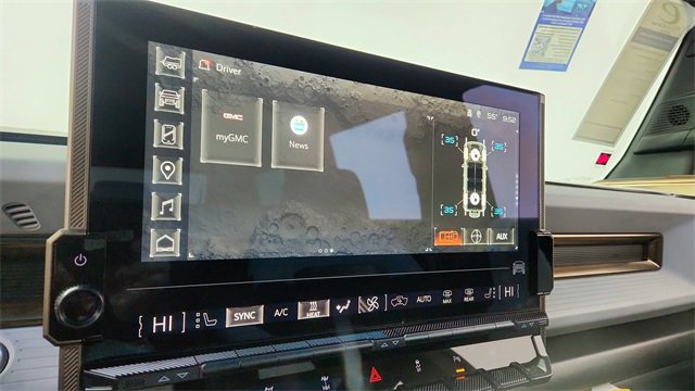 Used 2024 GMC Hummer EV 3X w/ Omega Edition image 47