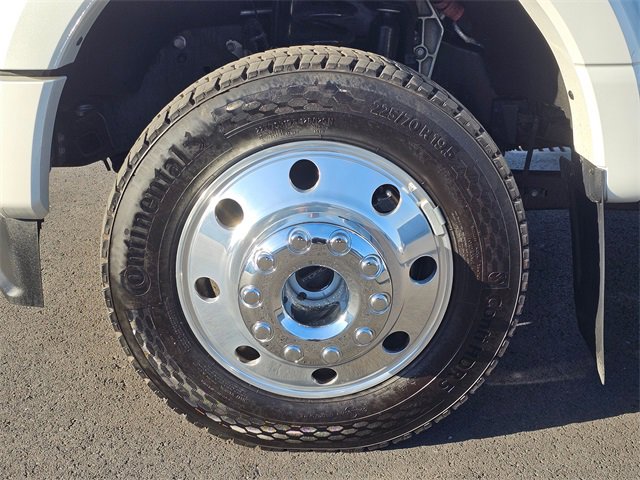 Used 2025 Ford F450 Platinum w/ FX4 Off-Road Package image 8