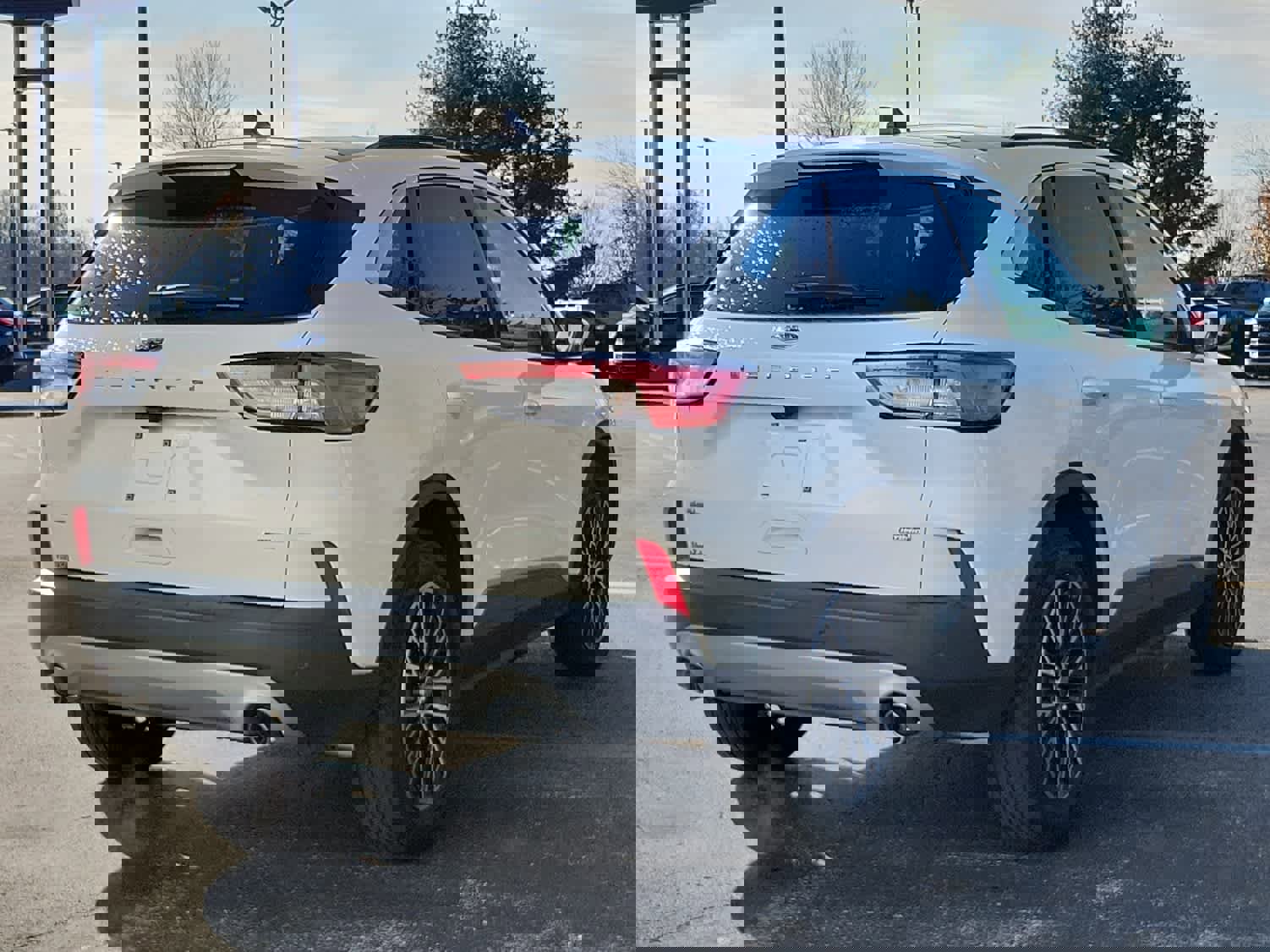 Used 2022 Ford Escape SEL w/ Technology Package image 3