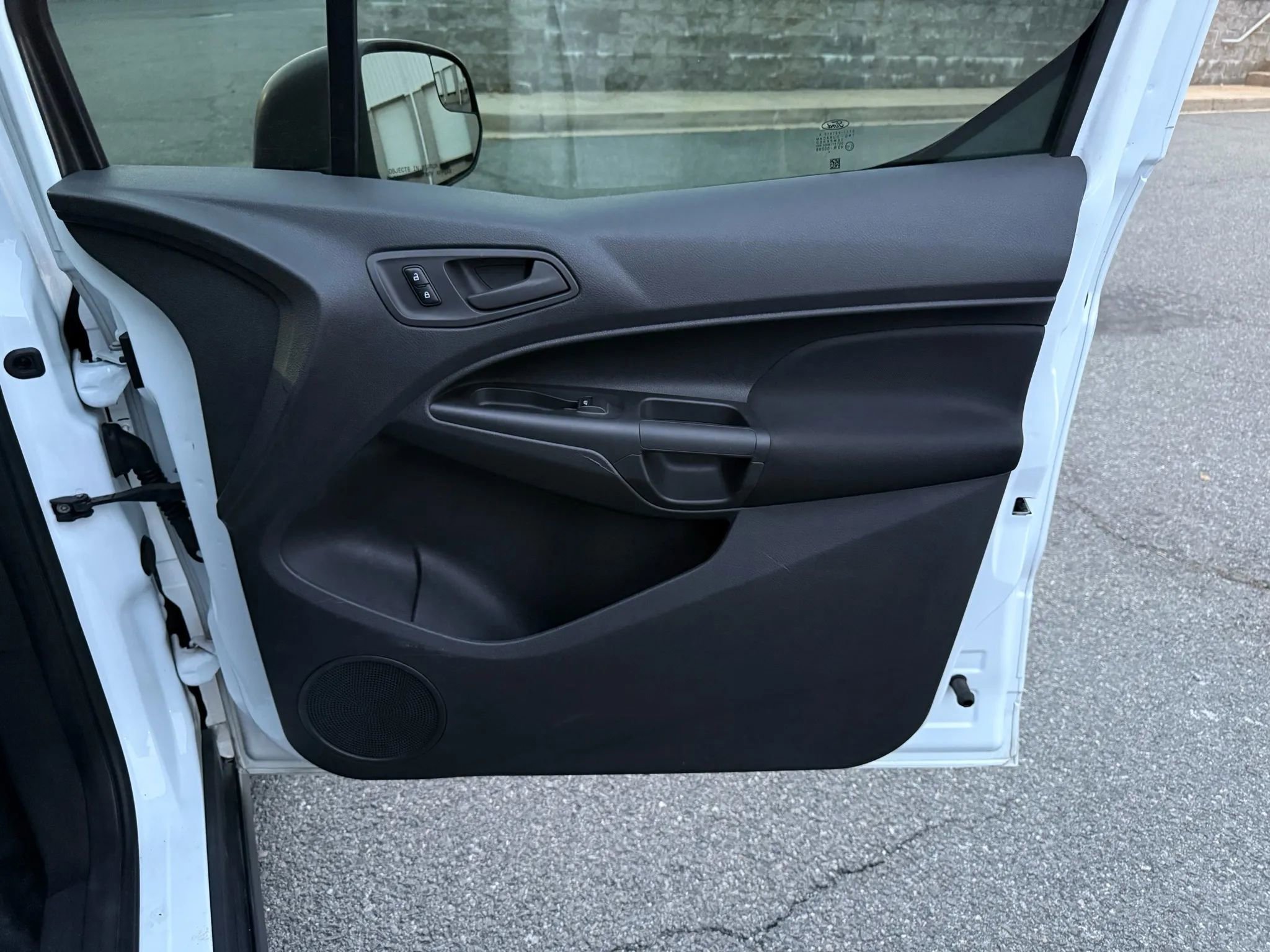Used 2015 Ford Transit Connect XL image 22