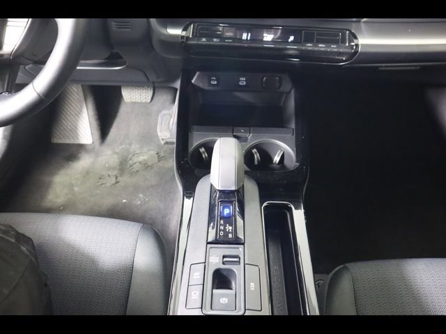 Used 2024 Toyota Prius LE image 24