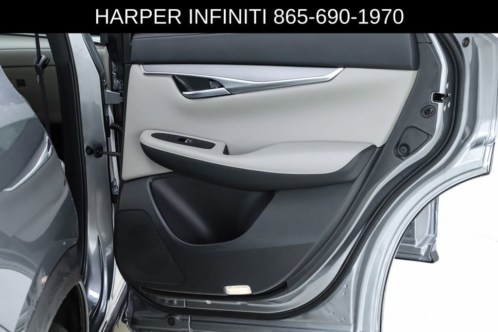 Used 2024 INFINITI QX50 Luxe w/ Cargo Package image 31