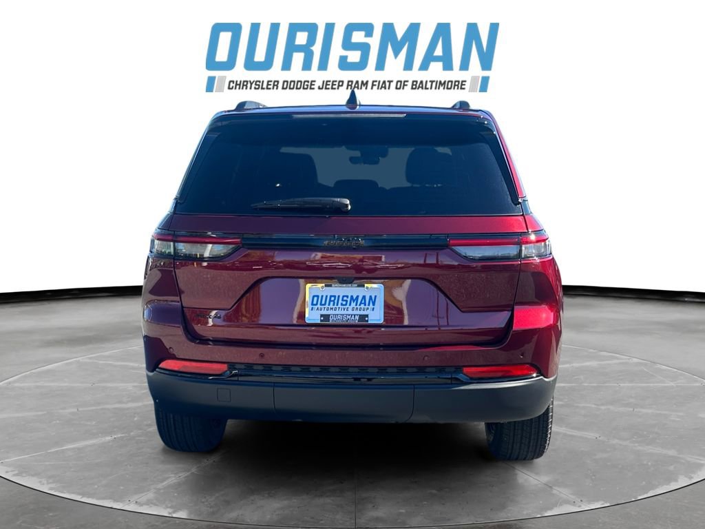 New 2025 Jeep Grand Cherokee Altitude image 5