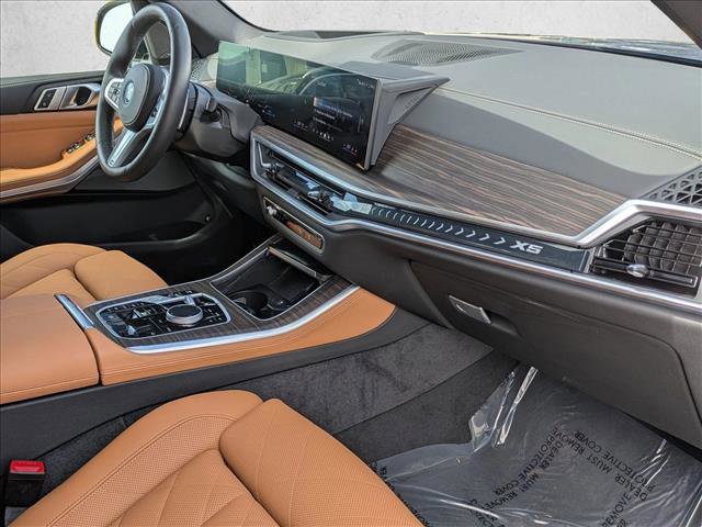 Used 2026 BMW X5 xDrive50e w/ M Sport Package AWD/4WD image 23