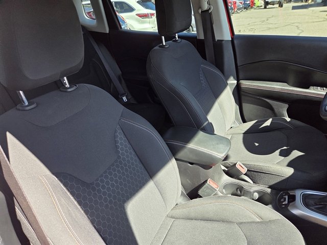 Used 2018 Jeep Compass Sport image 7