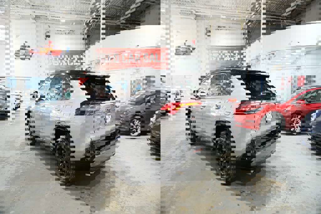 Used 2021 Toyota RAV4 XSE image 7