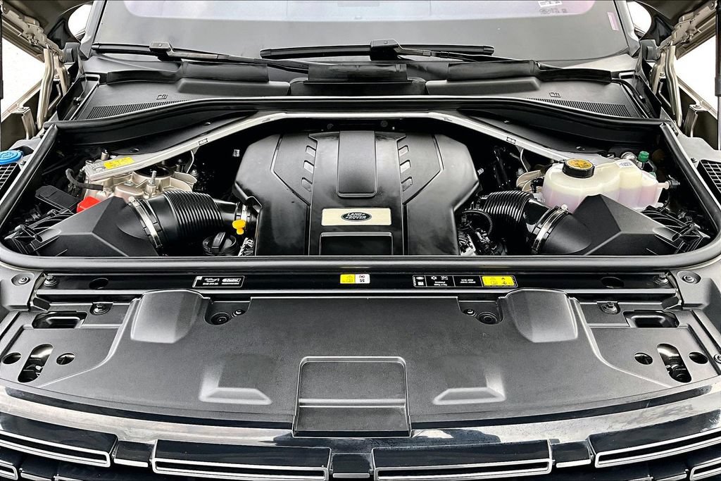 Certified 2023 Land Rover Range Rover SE AWD/4WD image 28