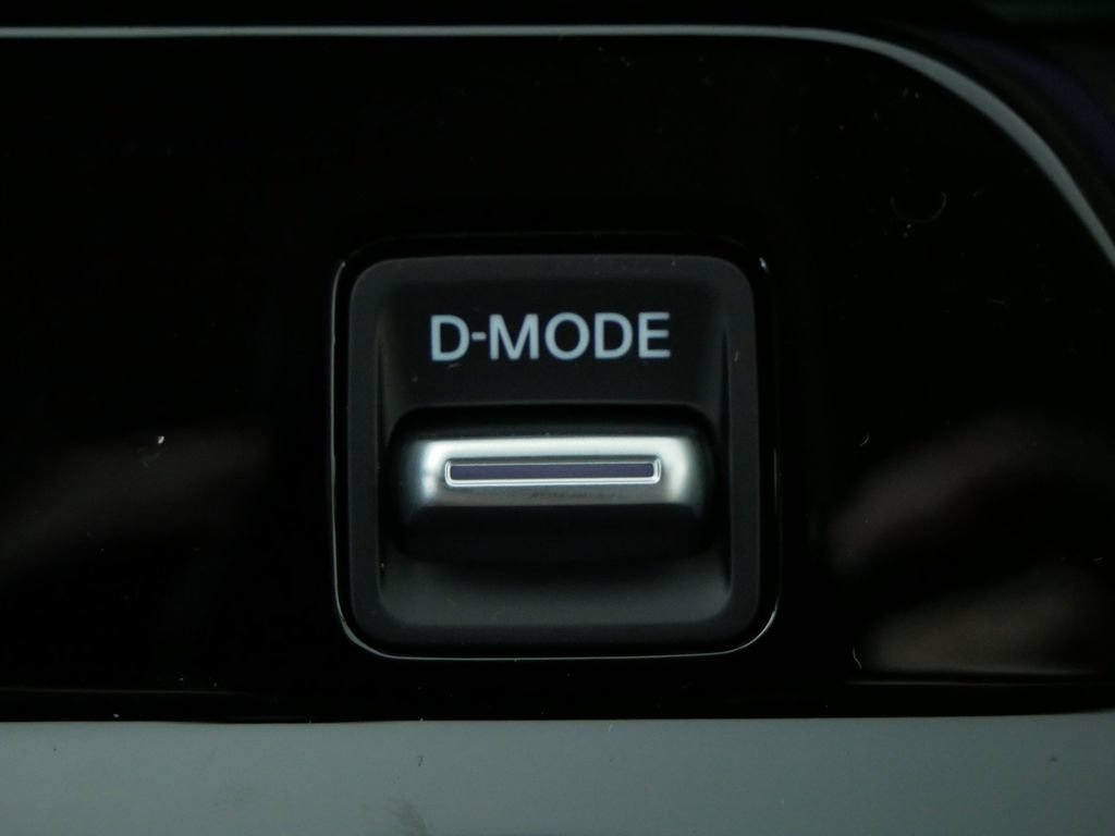 New 2025 Nissan Murano Platinum AWD/4WD image 33