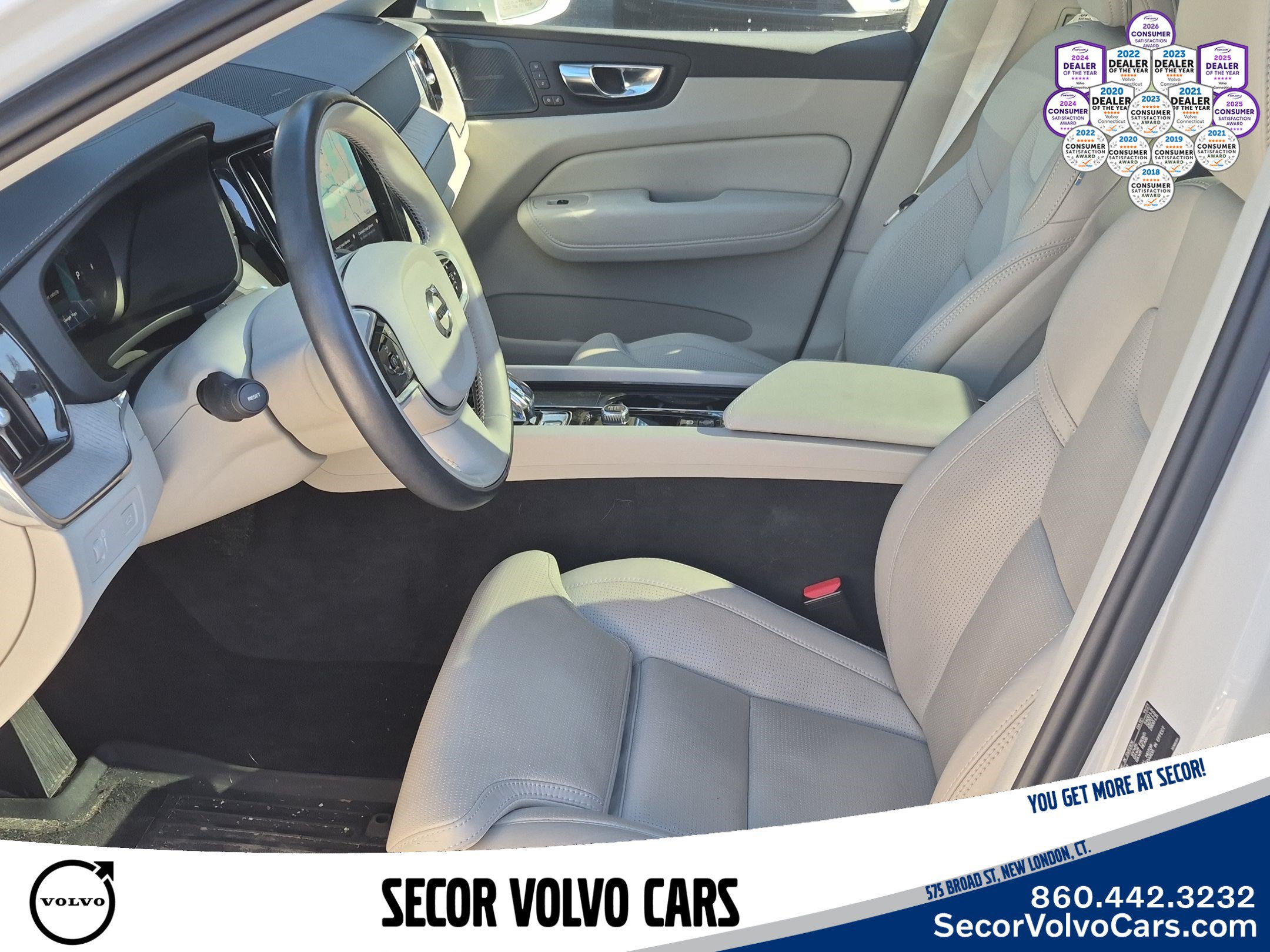 Used 2022 Volvo XC60 B5 Inscription w/ Advanced Package AWD/4WD image 17
