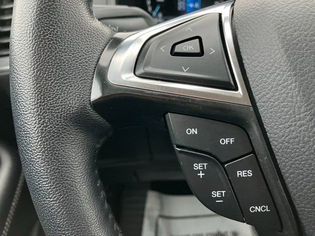 Used 2024 Ford Edge Titanium image 4
