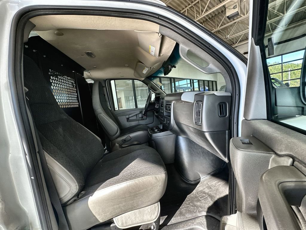 Used 2024 Chevrolet Express 2500 w/ Driver Convenience Package image 21