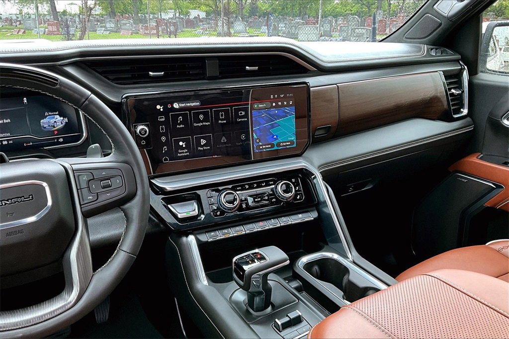 Used 2024 GMC Sierra 1500 Denali Ultimate image 6