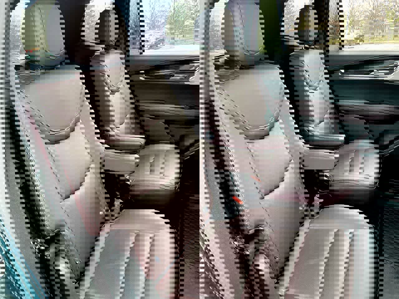 Used 2024 Cadillac XT6 Premium Luxury w/ LPO, Floor Liner Package image 15