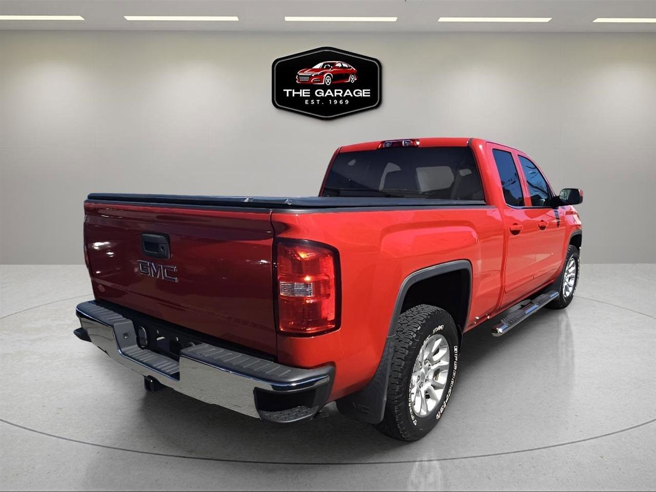 Used 2015 GMC Sierra 1500 SLE w/ SLE Value Package AWD/4WD image 5