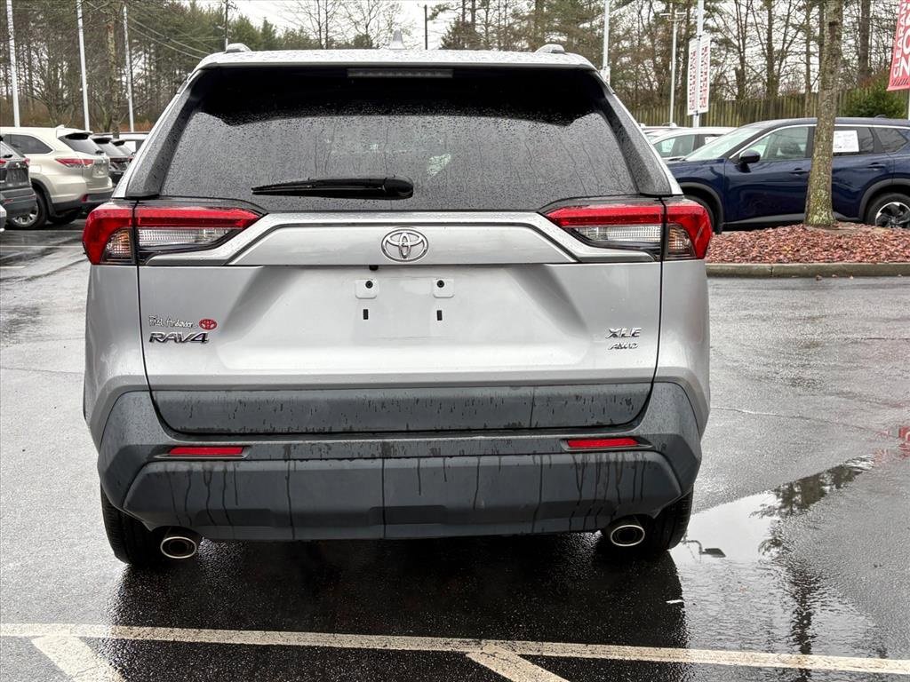 Used 2021 Toyota RAV4 XLE image 7