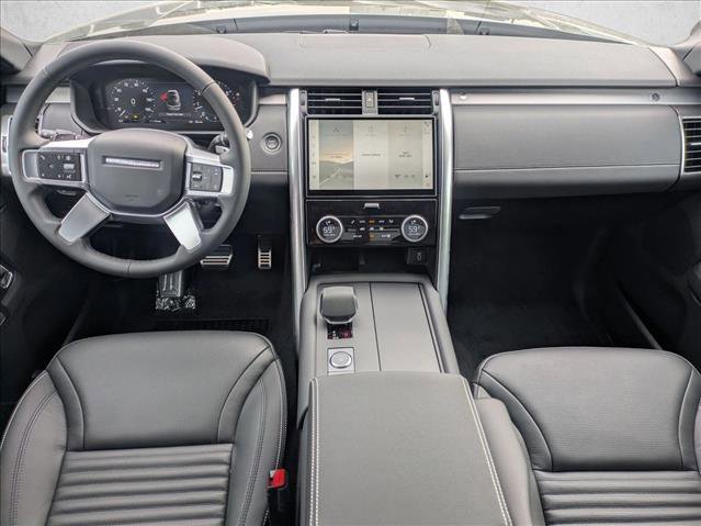New 2026 Land Rover Discovery Limited Edition AWD/4WD image 15