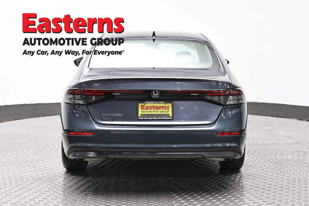 Used 2023 Honda Accord EX image 6