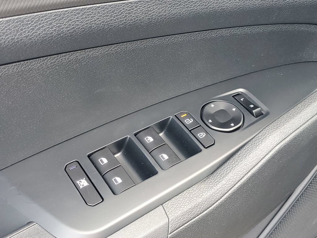 New 2026 Kia Sportage LX w/ LX Convenience Package FWD image 9