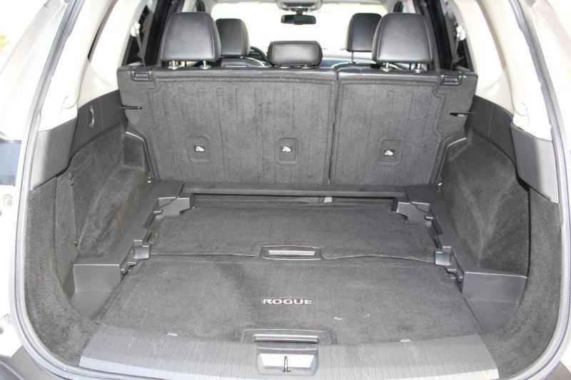 Used 2022 Nissan Rogue SL image 14