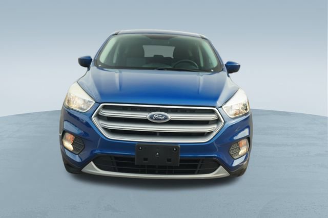 Used 2017 Ford Escape SE w/ SE Cold Weather Package video 2