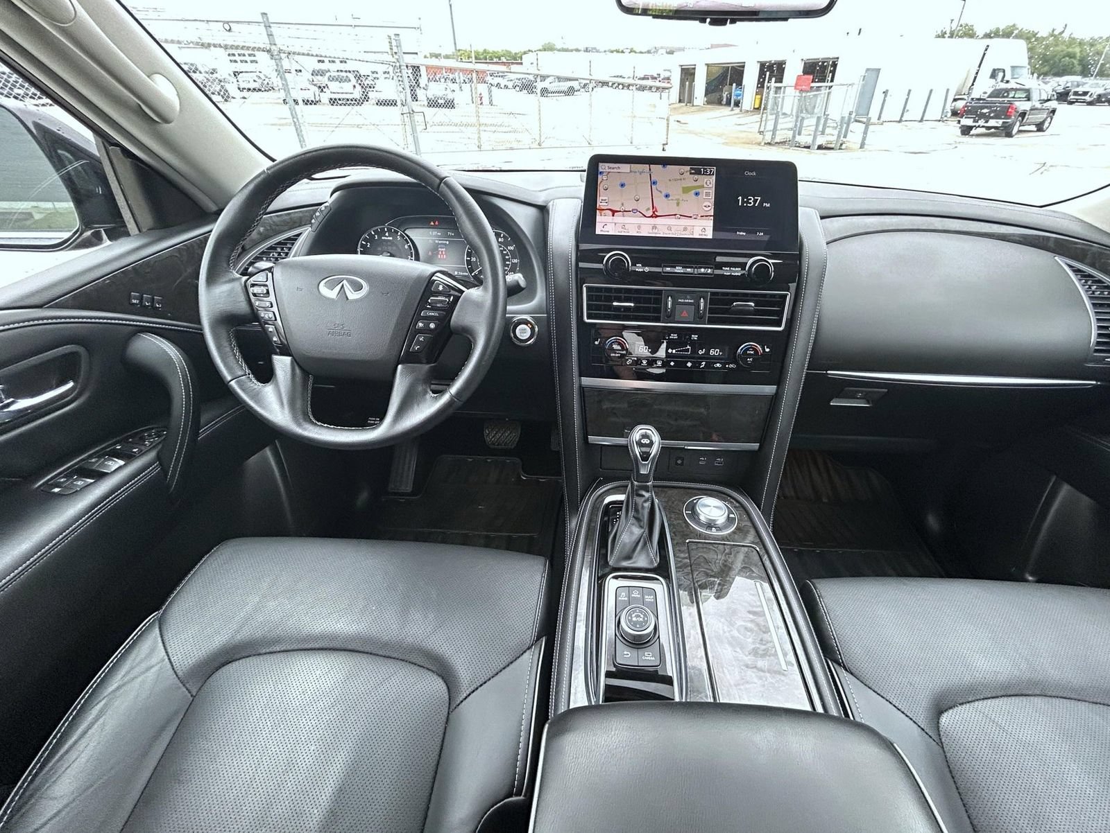 Used 2023 INFINITI QX80 Luxe w/ Cargo Package AWD/4WD image 13