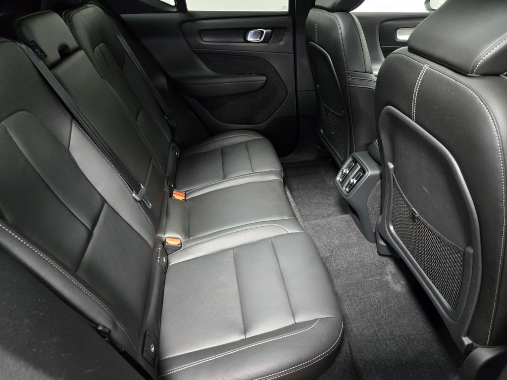 Used 2019 Volvo XC40 T5 Momentum image 49