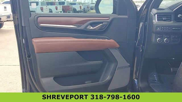 Certified 2024 GMC Yukon XL Denali Ultimate AWD/4WD image 36