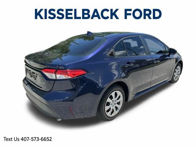 Used 2024 Toyota Corolla LE FWD image 4
