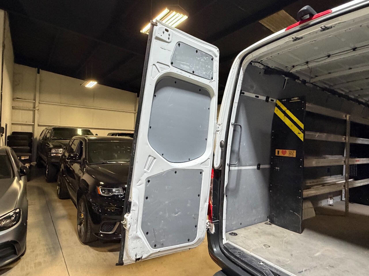 Used 2020 Freightliner Sprinter 2500 image 30