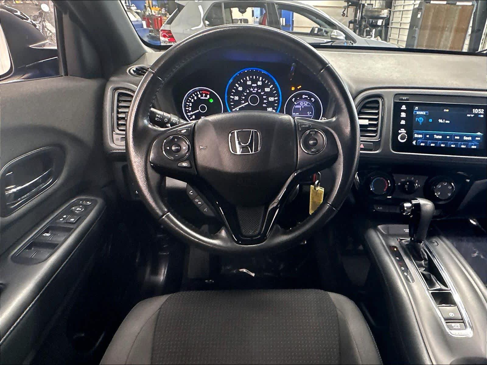 Used 2019 Honda HR-V Sport image 11