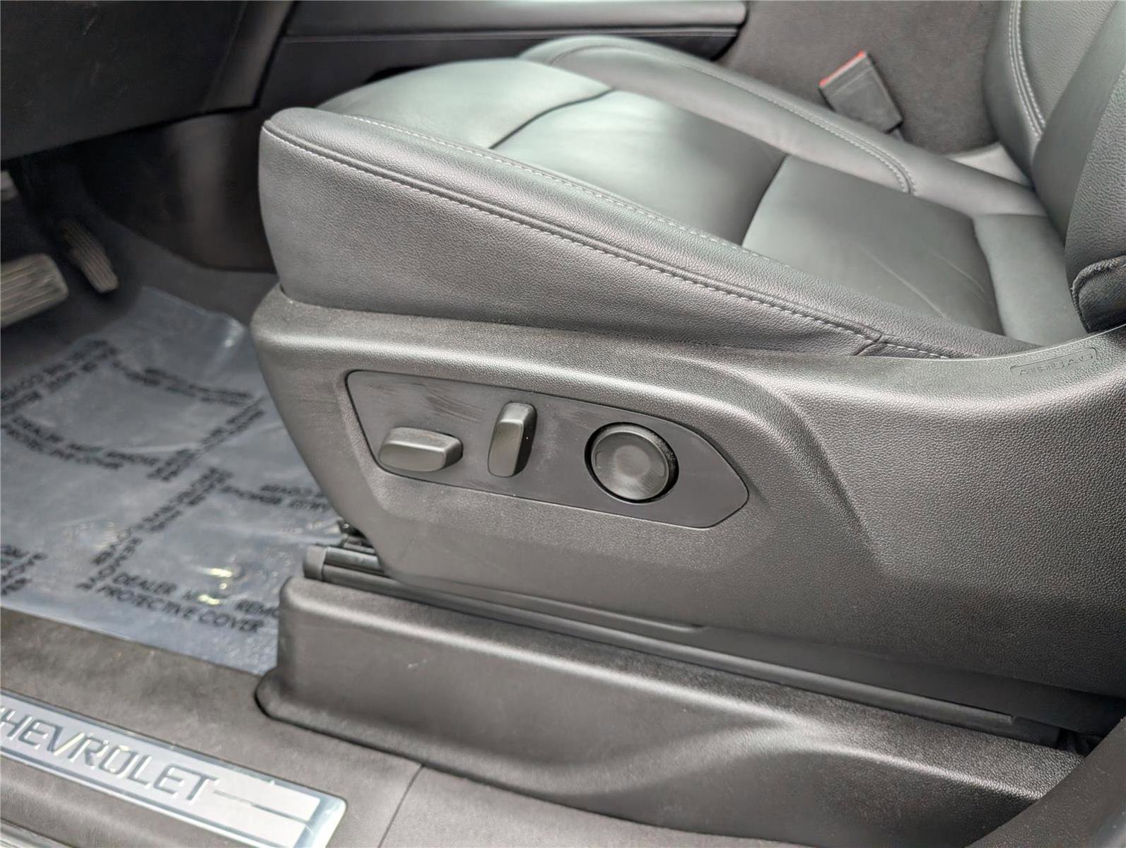 Used 2021 Chevrolet Tahoe Z71 w/ Luxury Package image 24