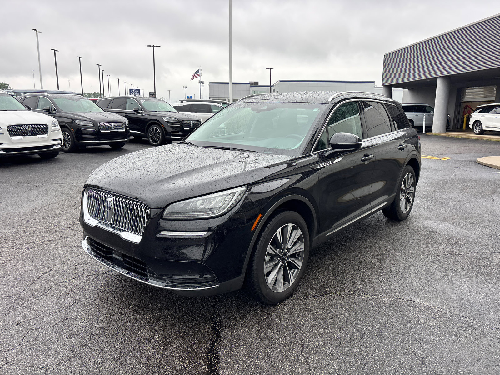 Certified 2022 Lincoln Corsair Reserve w/ Elements Package FWD image 3