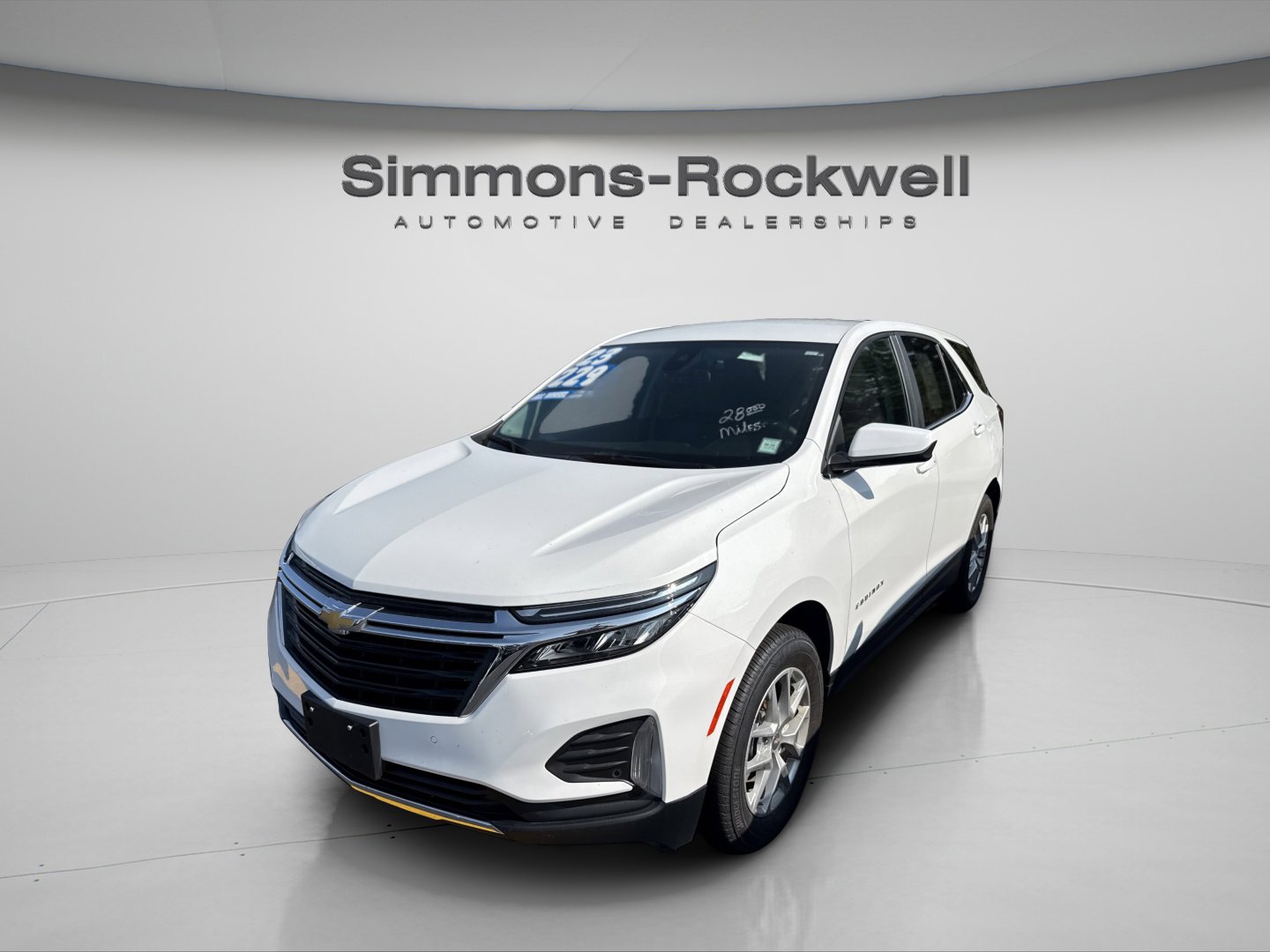 Used 2023 Chevrolet Equinox LT w/ LPO, Floor Liner Package image 13