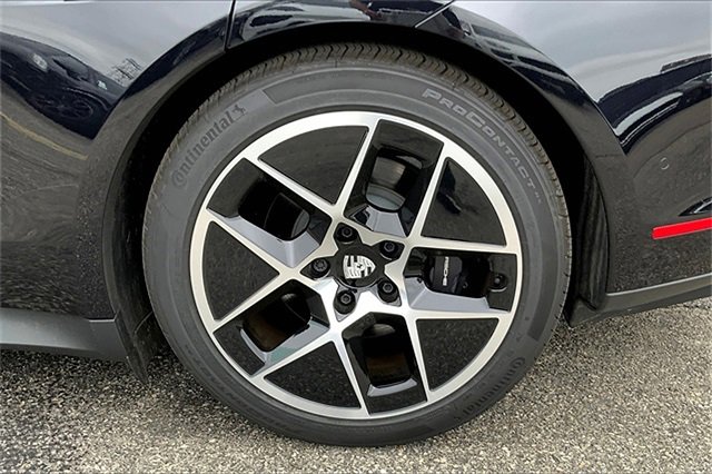 New 2025 Porsche Taycan image 16