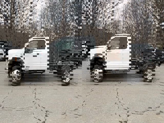 New 2026 Ford F550 4x4 Supercab Super Duty w/ XLT Value Package image 19