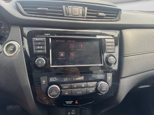 Used 2018 Nissan Rogue SV FWD image 12