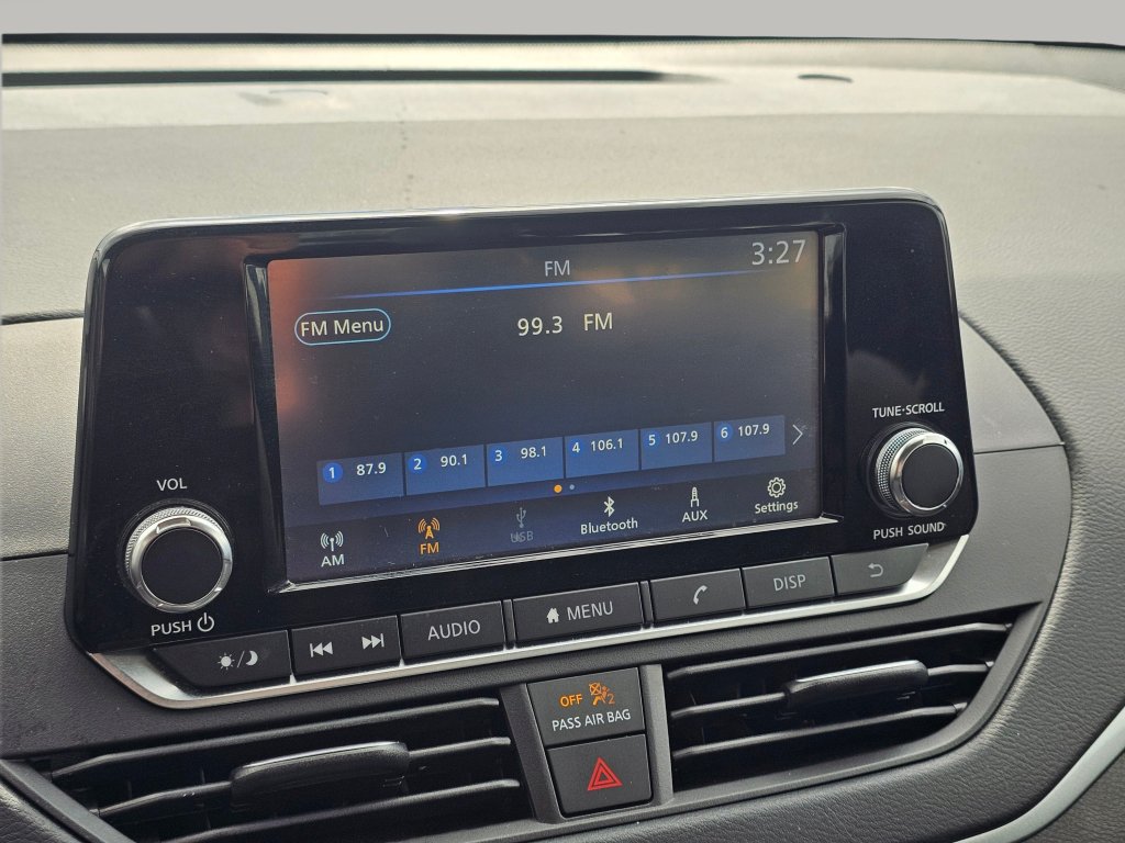 Used 2024 Nissan Altima 2.5 S FWD image 6