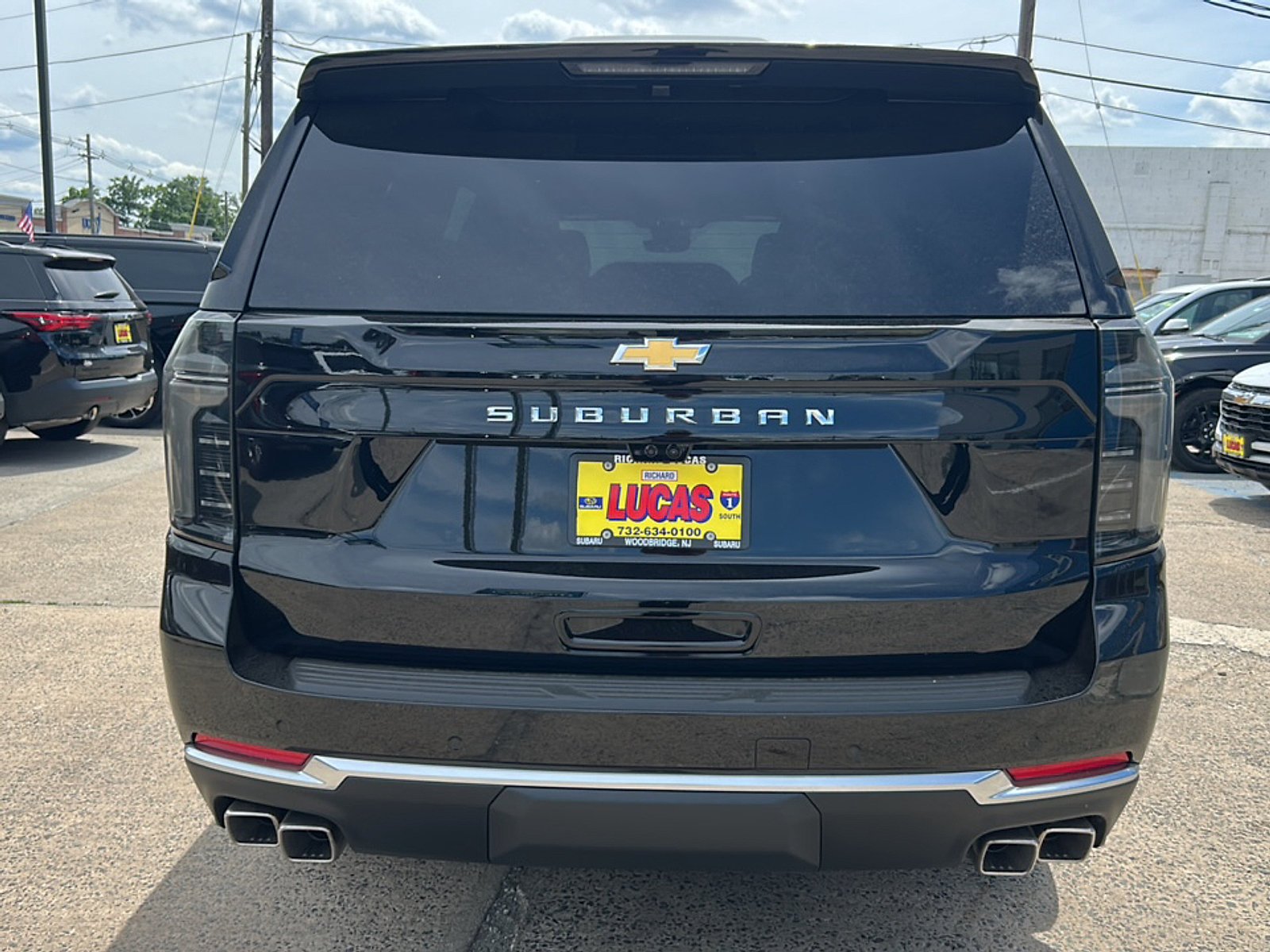 New 2026 Chevrolet Suburban High Country AWD/4WD image 10
