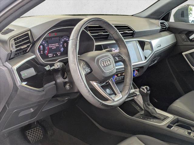 Used 2020 Audi Q3 2.0T Premium AWD/4WD image 2