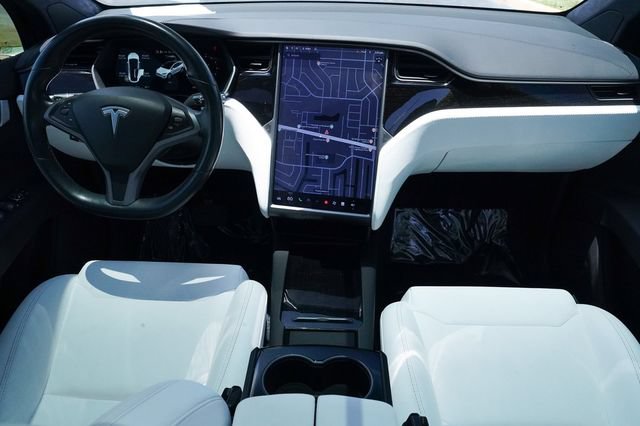 Used 2019 Tesla Model X Long Range AWD/4WD image 2