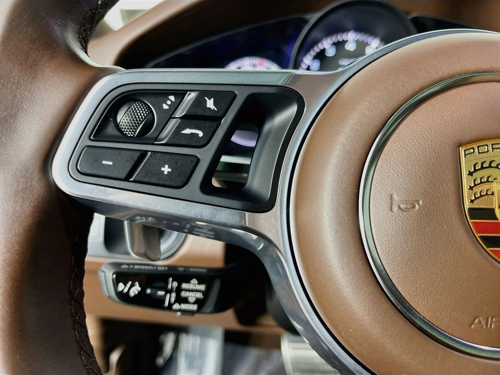 Used 2023 Porsche Cayenne S AWD/4WD image 14