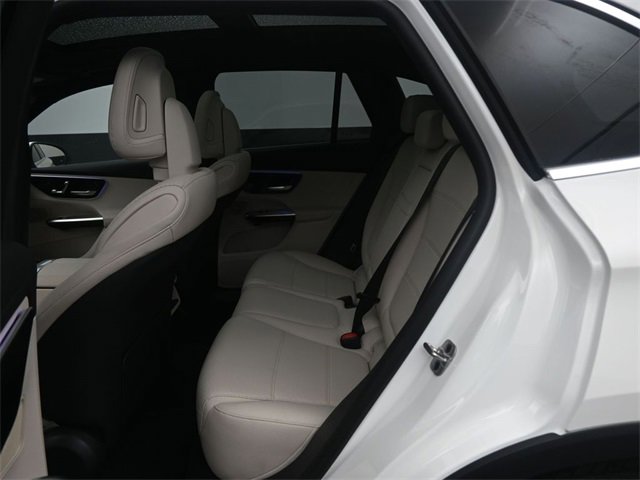 New 2025 Mercedes-Benz GLC 300 image 23